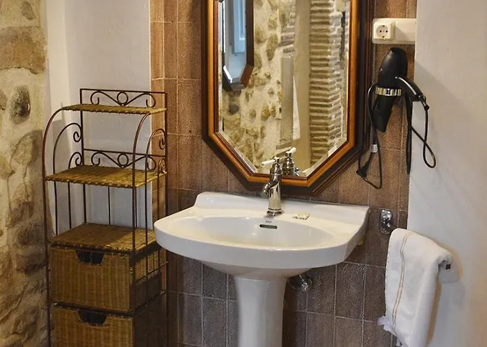 Pensio Bellmirall Gerona